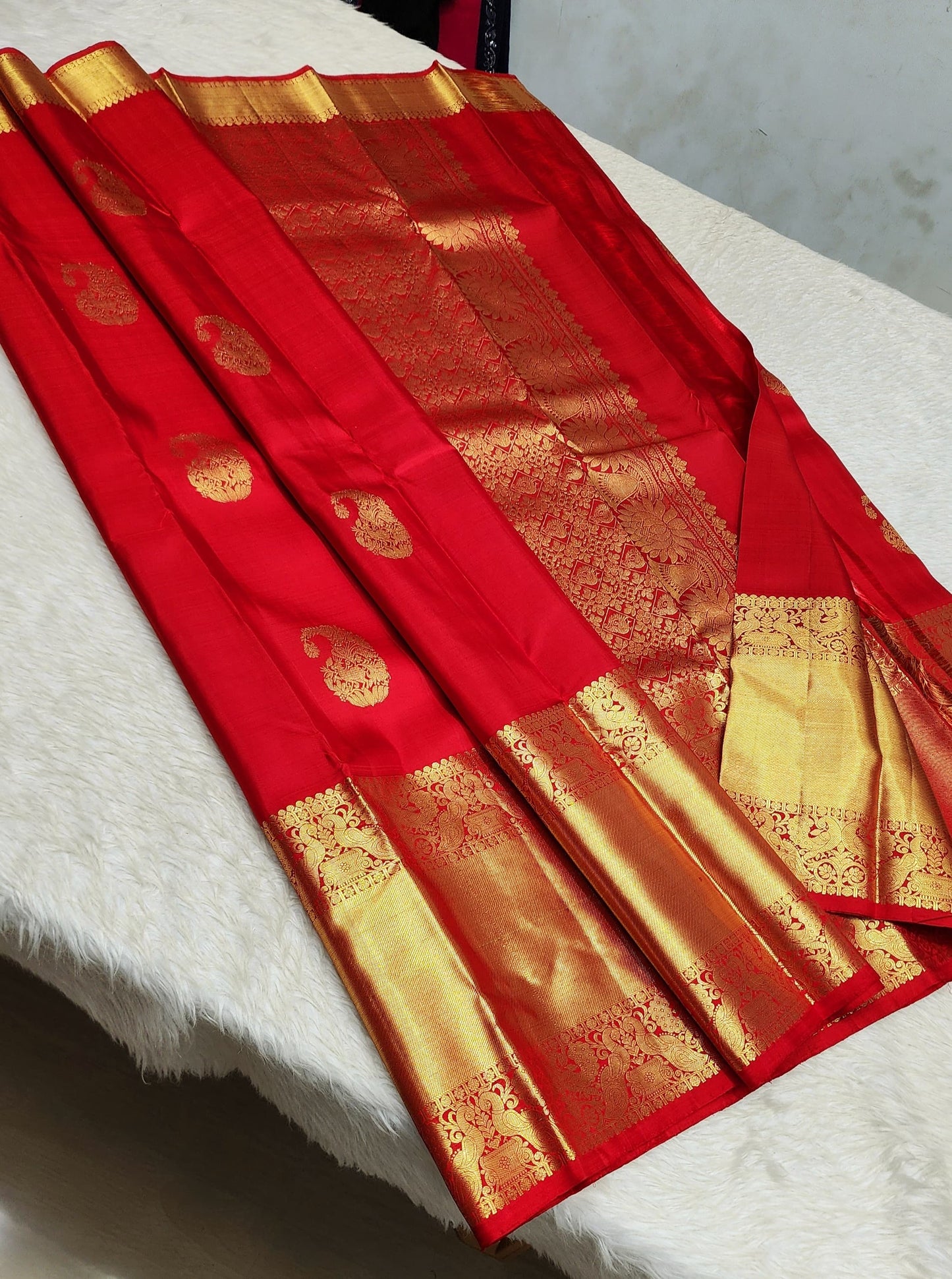 Kanchan Red Kanchipuram Silk Saree with Big Border – Pure Handwoven Bridal Saree with Gold Zari (Pre Order)