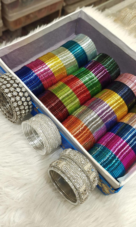 Glossy metal Bangle Set - Silver Style Edition